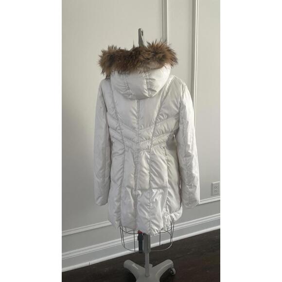 Andrew Marc - White Quilted Winter Coat with Faux Fur Hood - Size XL - Picture 6 of 9